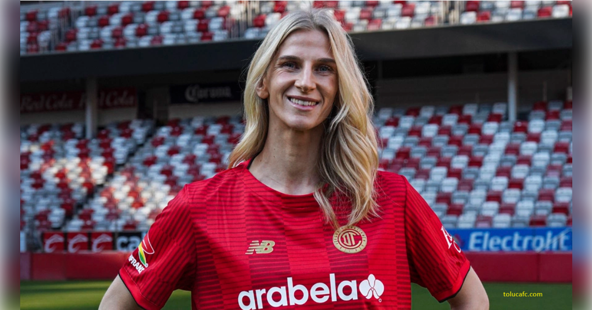 Sofia Jakobsson zagra w Meksyku