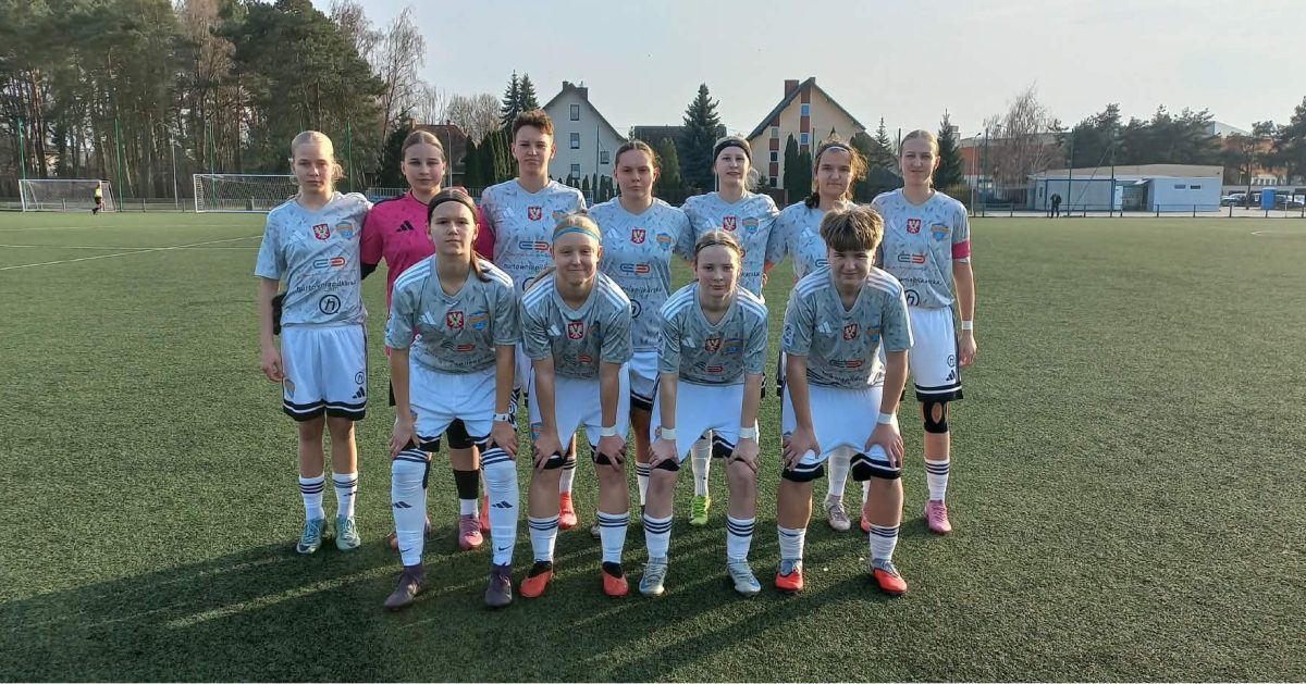 CLJ U-16: Faworyci nie zawiedli, trzy zespoły pozostają bez punktów 1 jantar ostroleka u 16